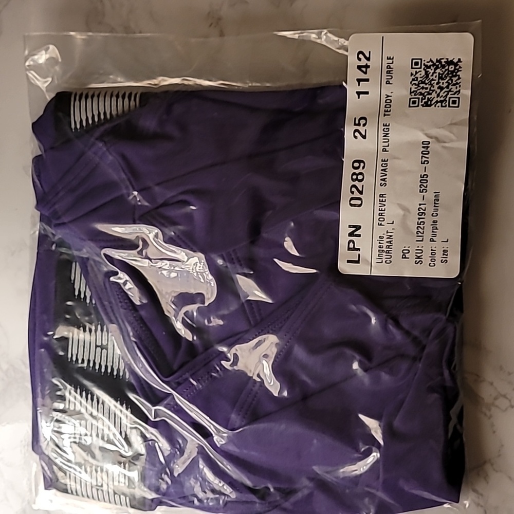 SAVAGE X FENTY FOREVER SAVAGE PLUNGE TEDDY PURPLE CURRANT - LARGE - Picture 8 of 8